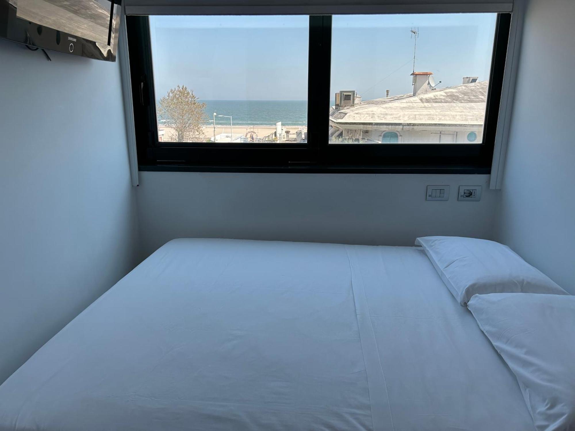 Hotel Perla - The Storyhoteller Riccione Eksteriør billede